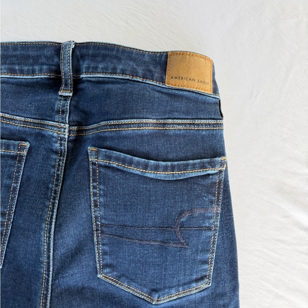American Eagle Outfitters Women’s Dark Blue High-Rise Skinny Jeans - Picture 10 of 10
